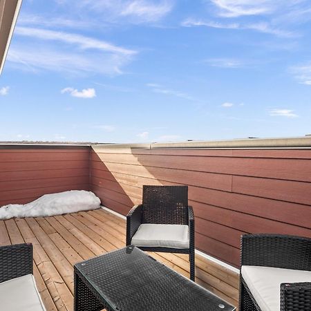 Globalstay New Apartments In Cranbrook Free Street Parking YYC Exteriör bild