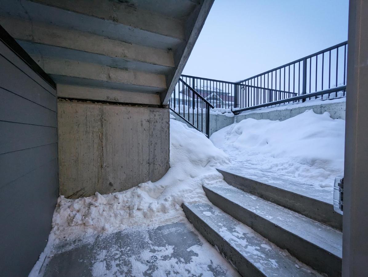 Globalstay New Apartments In Cranbrook Free Street Parking YYC Exteriör bild