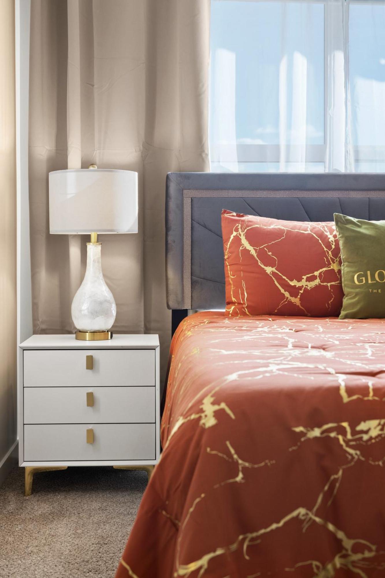 Globalstay New Apartments In Cranbrook Free Street Parking YYC Exteriör bild
