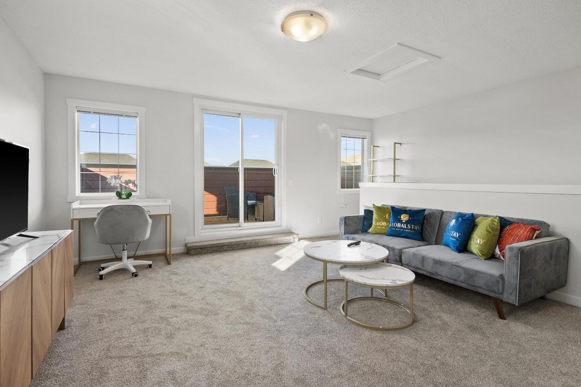 Globalstay New Apartments In Cranbrook Free Street Parking YYC Exteriör bild